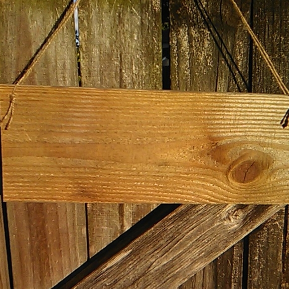 Recycled Wooden Love Sign - Picture 5 of 8